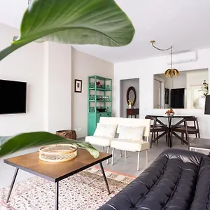 https://home2book-charming-center-apartment-santa-cruz.in-canary-islands.com