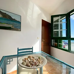 https://casa-bela.in-canary-islands.com