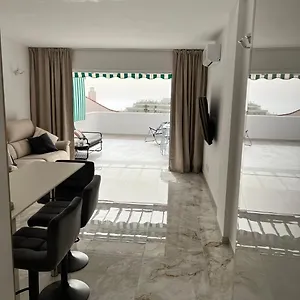 https://apartment-next-to-3-excellent-beaches-costa-adeje.tenerifehoteles.net